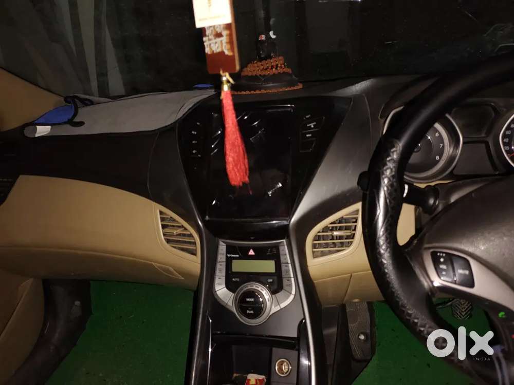 Hyundai Elantra 2013 Petrol 80000 Km Driven