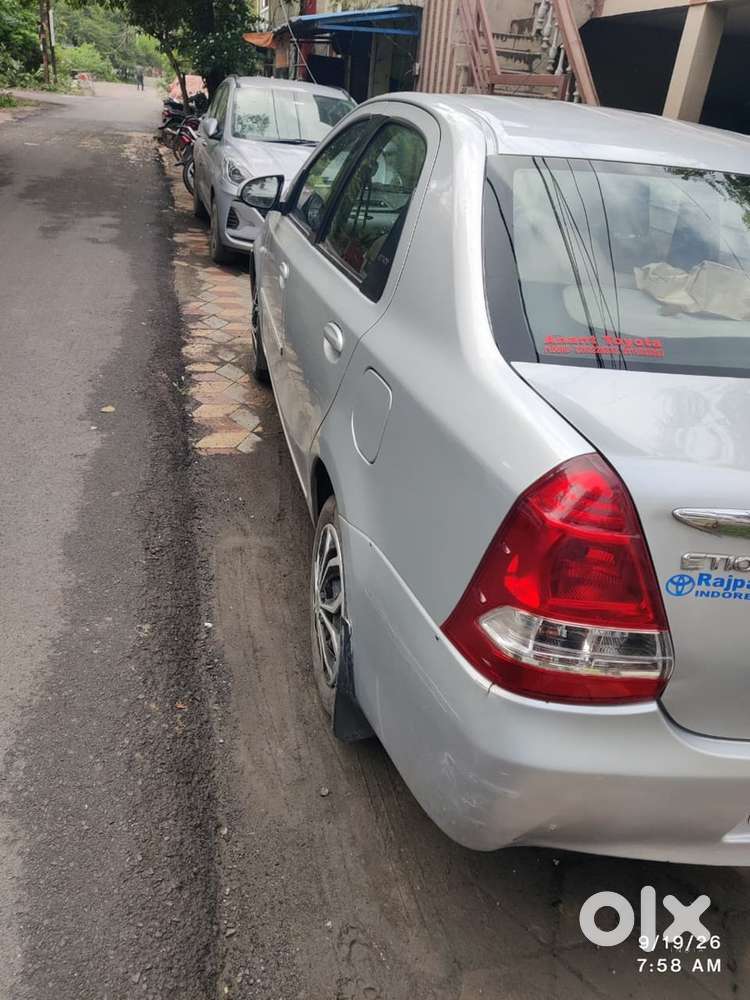Toyota Etios Petrol+ Cng Fitted Manual 2014