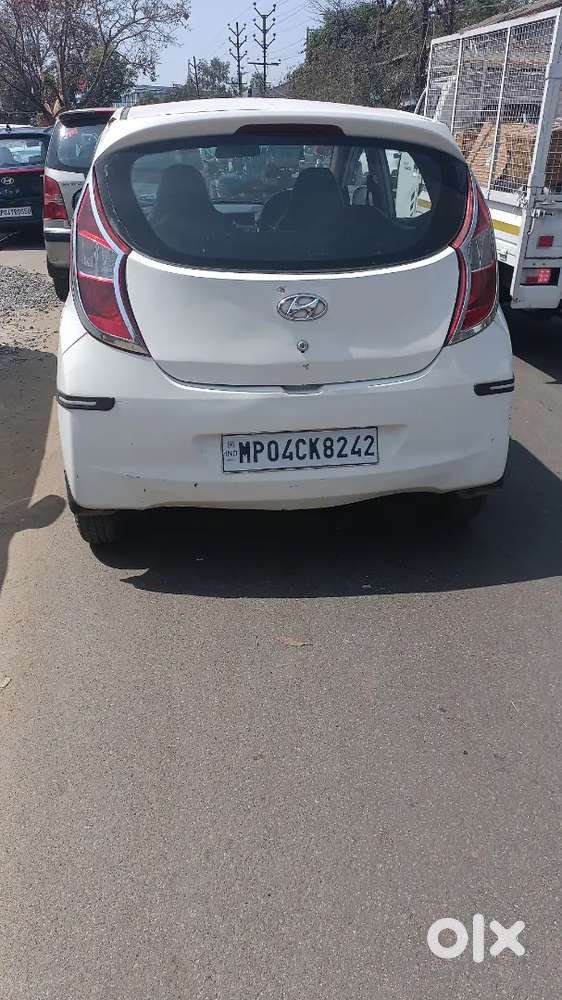 Hyundai Eon 2013 Lpg 70000 Km Driven