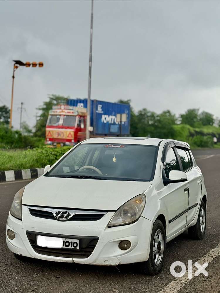 I20 Sportz , Well Maintained Car 24+ Mileage Present, All 4 Tyre New