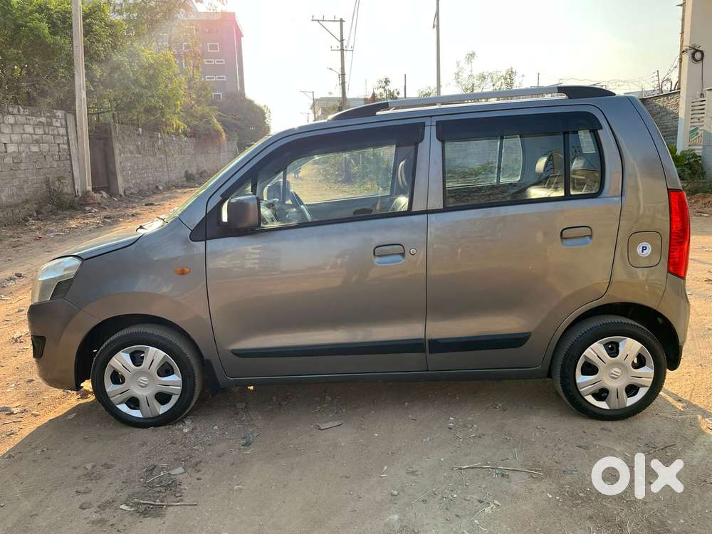 Maruti Suzuki Wagon R Vxi Amt1.2, 2016, Petrol
