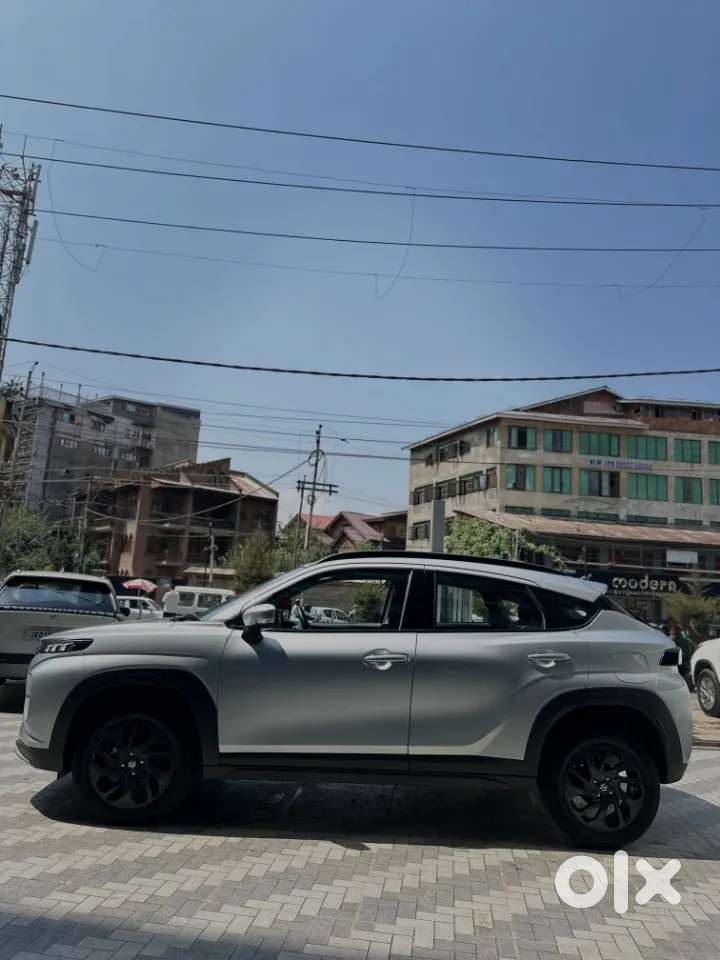 Maruti Suzuki Fronx, 2025, Petrol