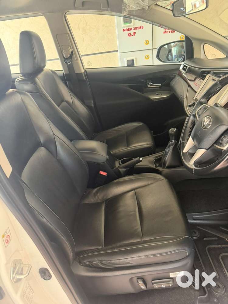 Toyota Innova Crysta 2016 Diesel Well Maintained