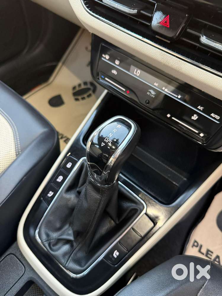 Skoda Slavia 1.5 Tsi Style Dsg, 2023, Petrol