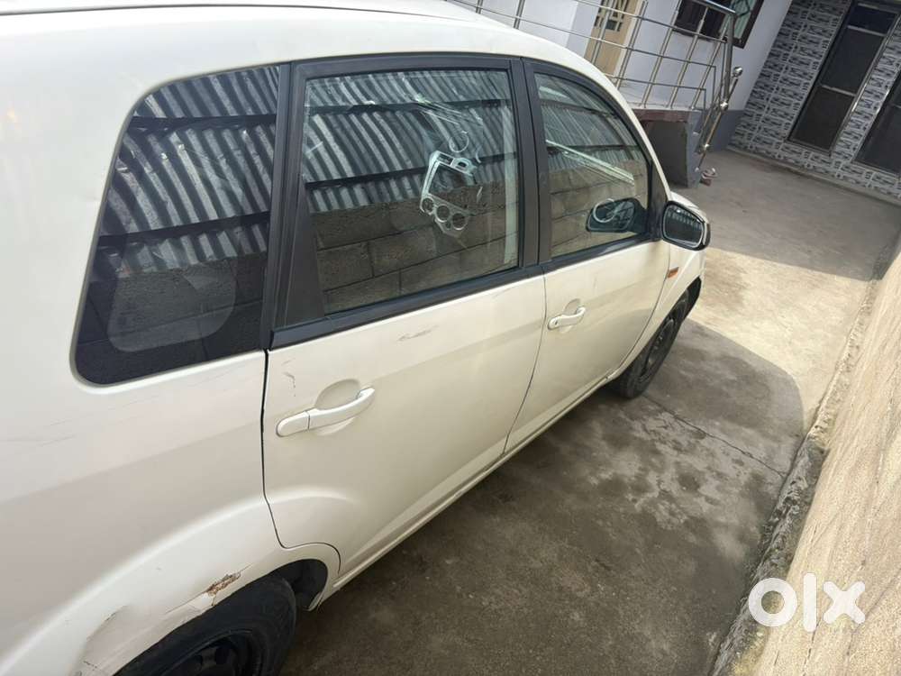 Ford Figo Petrol 2014