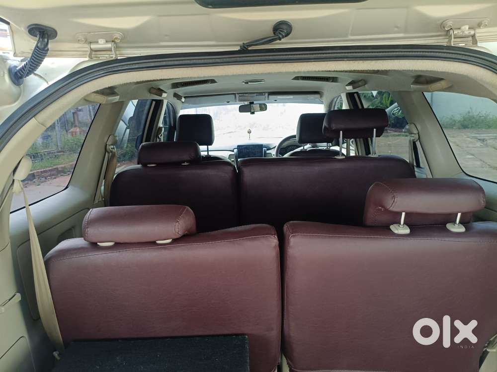 Toyota Innova 2.5 G (diesel) 7 Seater Bs Iv, 2014, Diesel