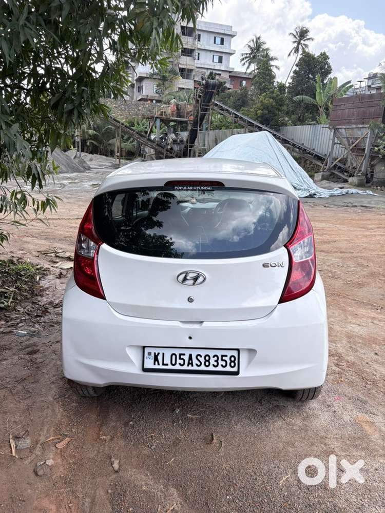 2nd Owner Hyundai Eon 2018 Petrol