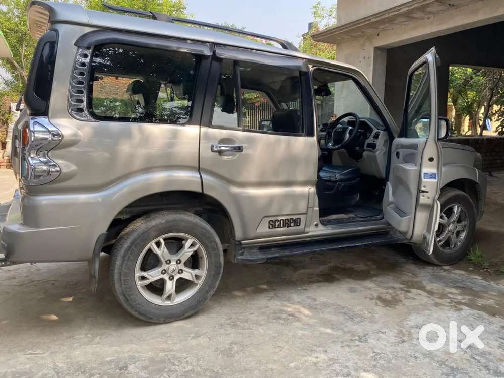 Mahindra Scorpio 2014 Diesel With Automatic Transmission