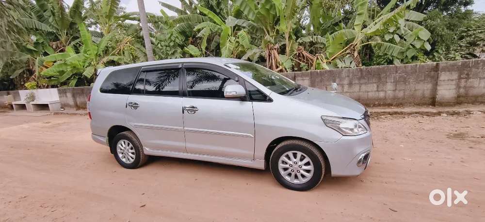 Toyota Innova 2012 Diesel Well Maintained