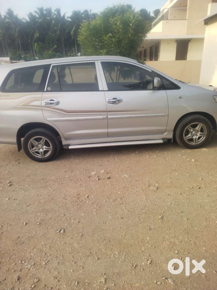 Toyota Innova Diesel 2012