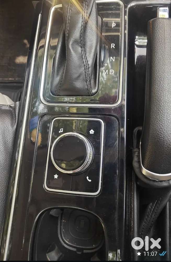 Mahindra Xuv700 Ax7 2022