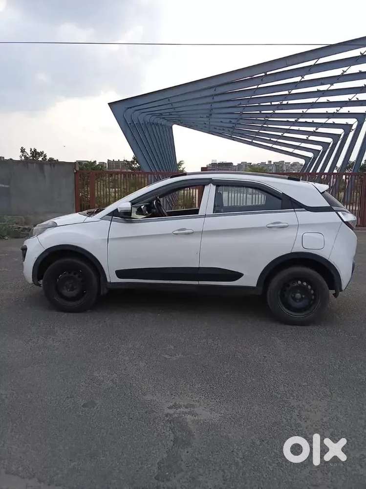 Tata Nexon 1.2 Revotron Xm, 2020, Petrol