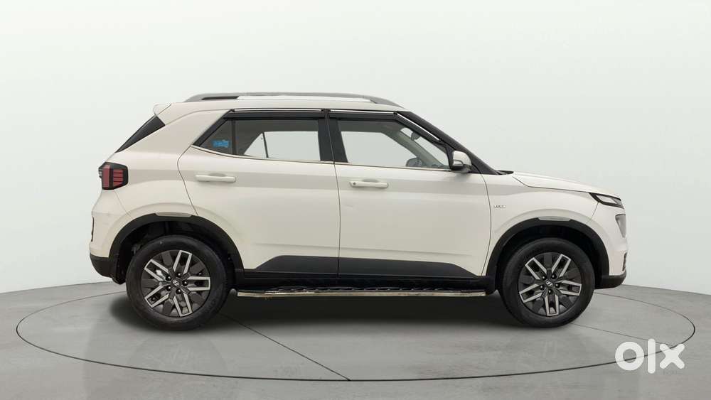 Hyundai Venue 1.0 S (o) Turbo Dct, 2022, Petrol