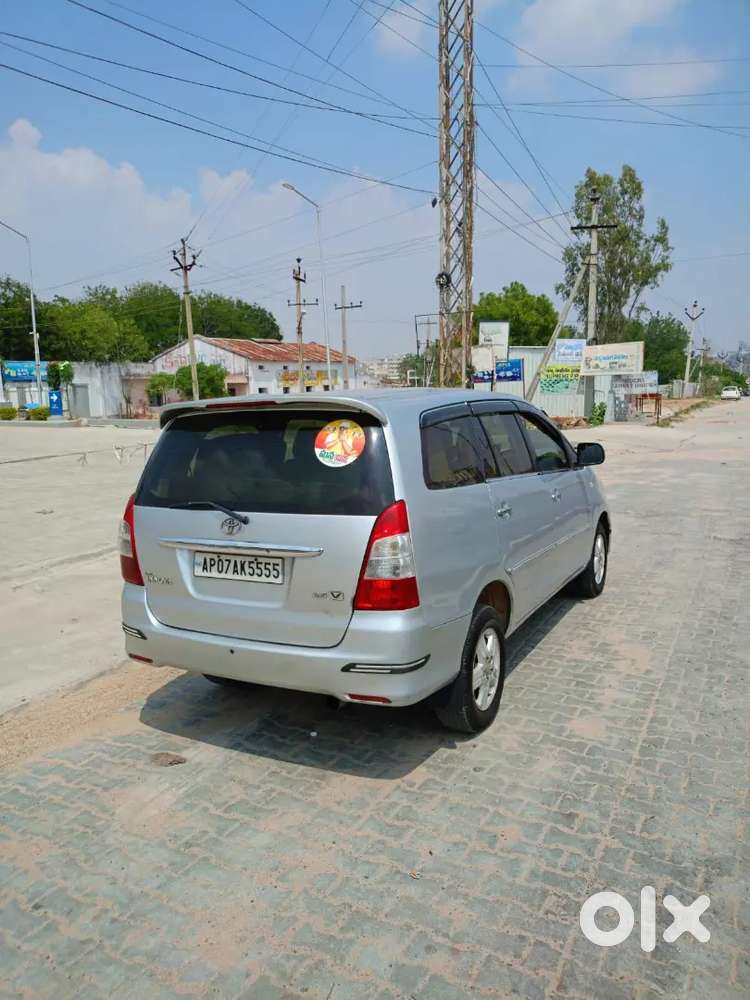 Toyota Innova 2.5 E 2007