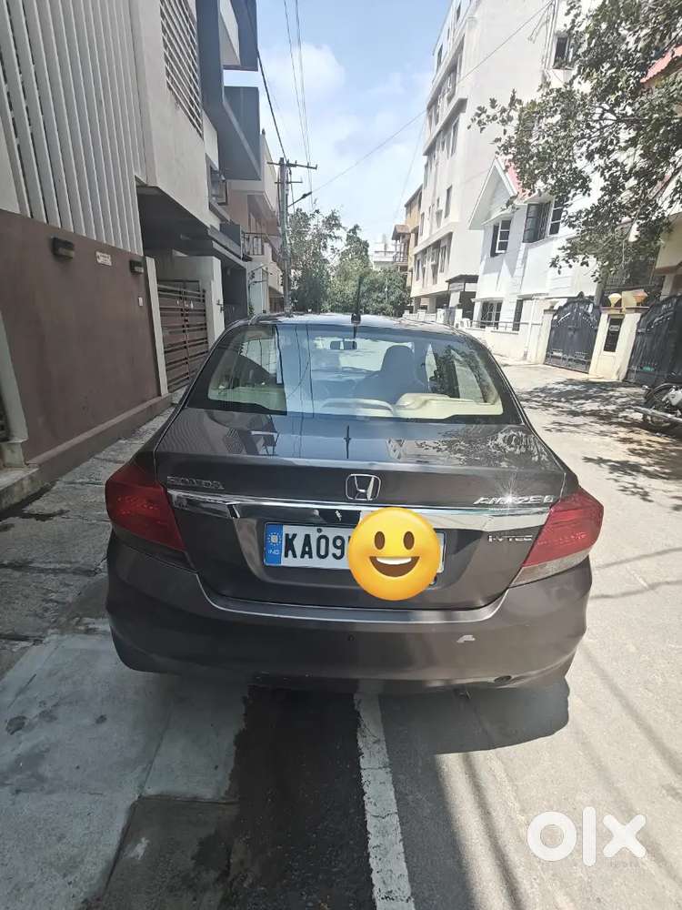 Well-maintained 2013 Honda Amaze