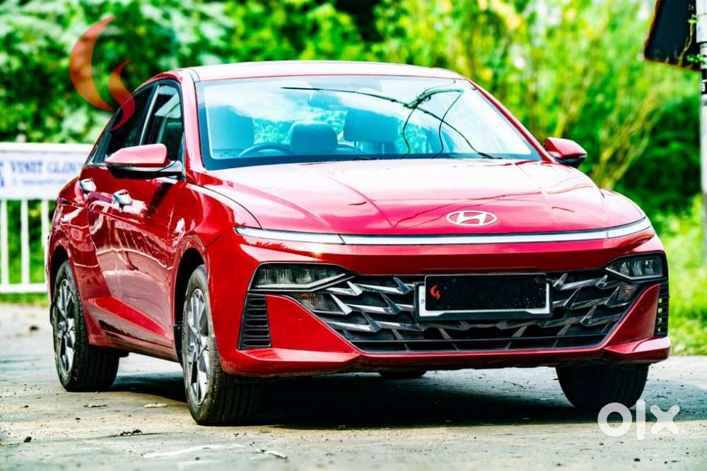 Hyundai Verna Sx (o) 1.5 Vtvt Ivt [2023 - 2026], 2023, Petrol