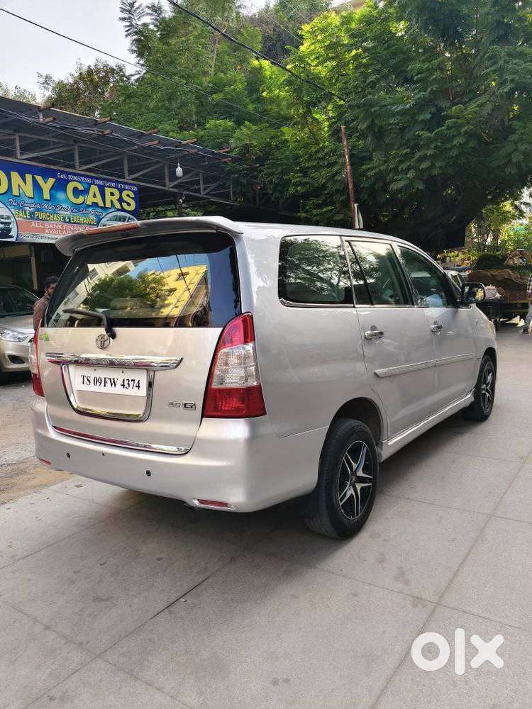 Toyota Innova 2.5 G (diesel) 8 Seater, 2013, Diesel