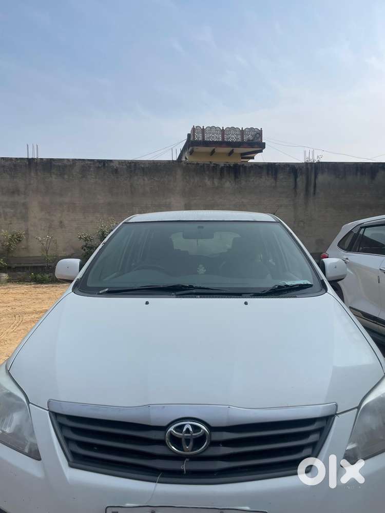 Toyota Innova 2013 Sept.