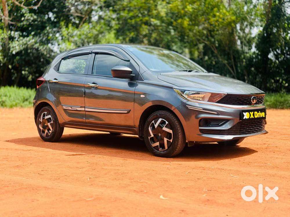 Tata Tiago 1.2 Revotron Xm, 2025, Petrol