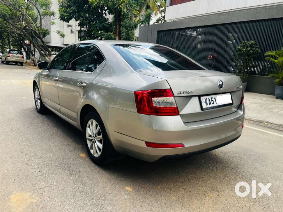 Skoda Octavia Elegance 2.0 Tdi At, 2013, Diesel