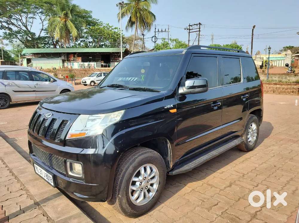 Mahindra Tuv Black
