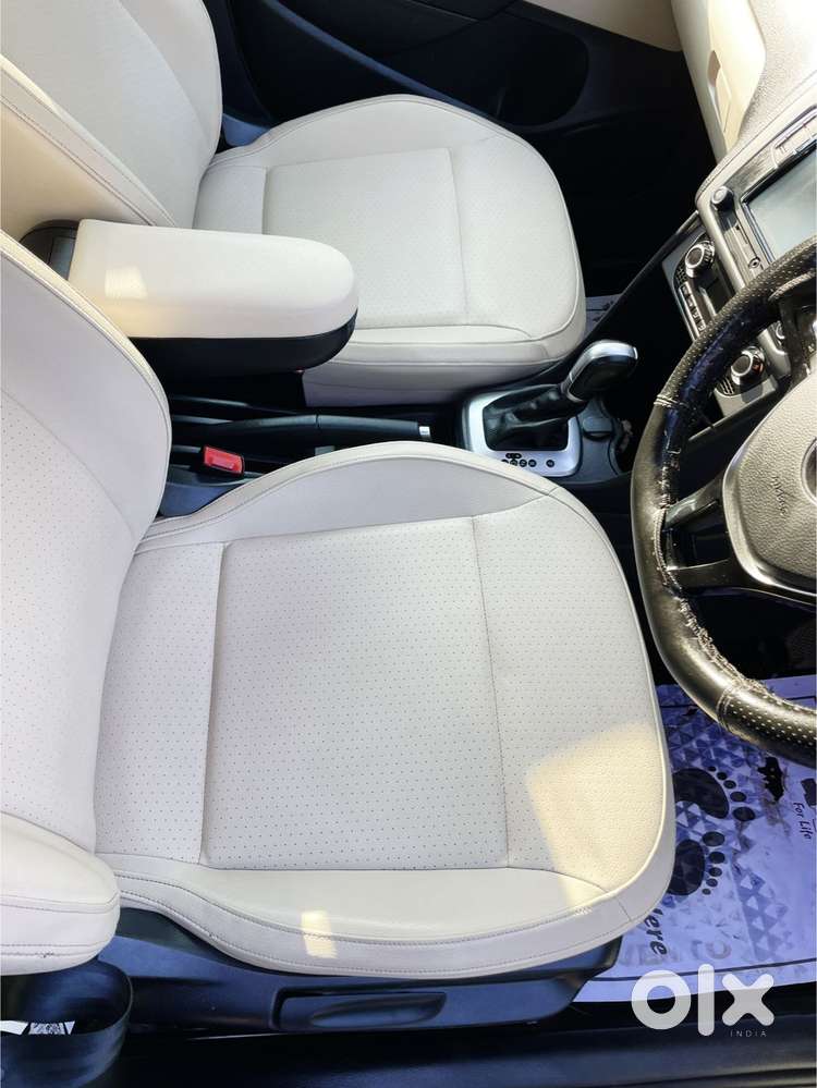 Volkswagen Vento 1.0 Highline Plus At, 2022, Petrol