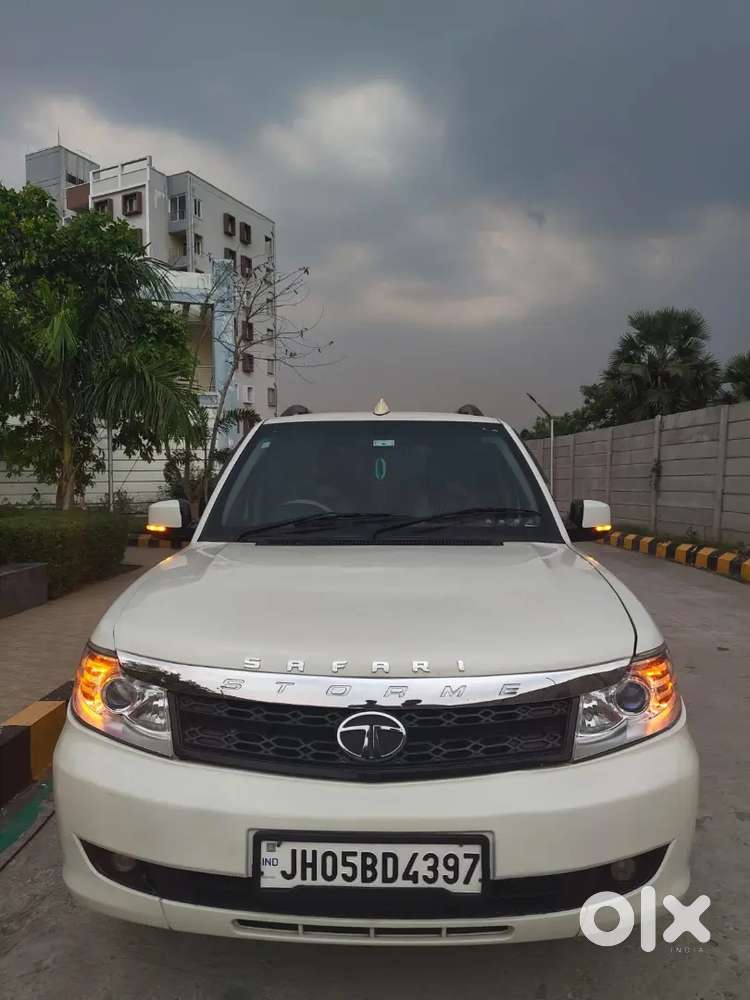Tata Safari Storme 2015 Diesel Well Maintained