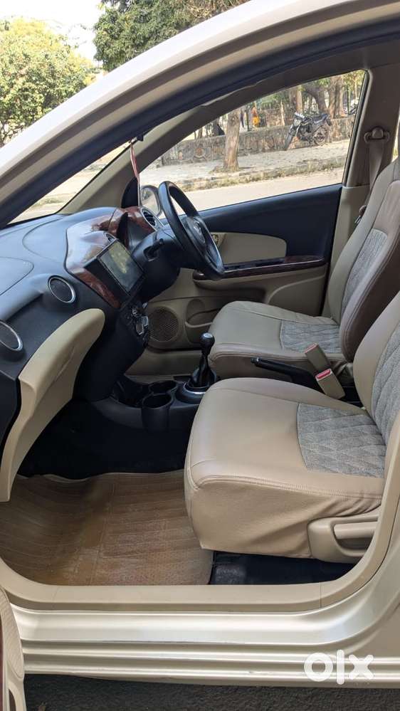 Honda Mobilio V I-dtec, 2014, Petrol