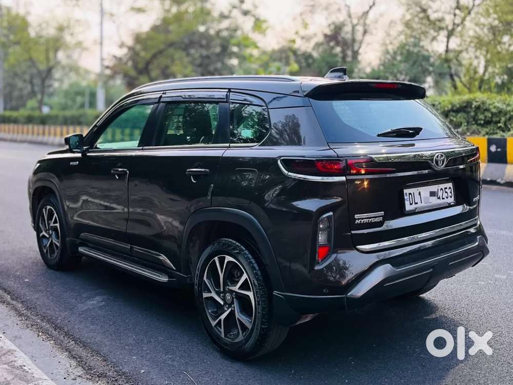 Toyota Urban Cruiser Hyryder 1.5 V Hybrid, 2023, Petrol