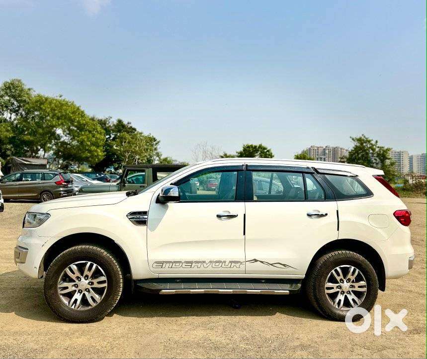 Ford Endeavour 3.2 Titanium At 4x4, 2016, Diesel