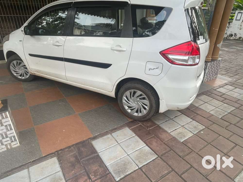 Maruti Suzuki Ertiga 2013 Petrol Well Maintained