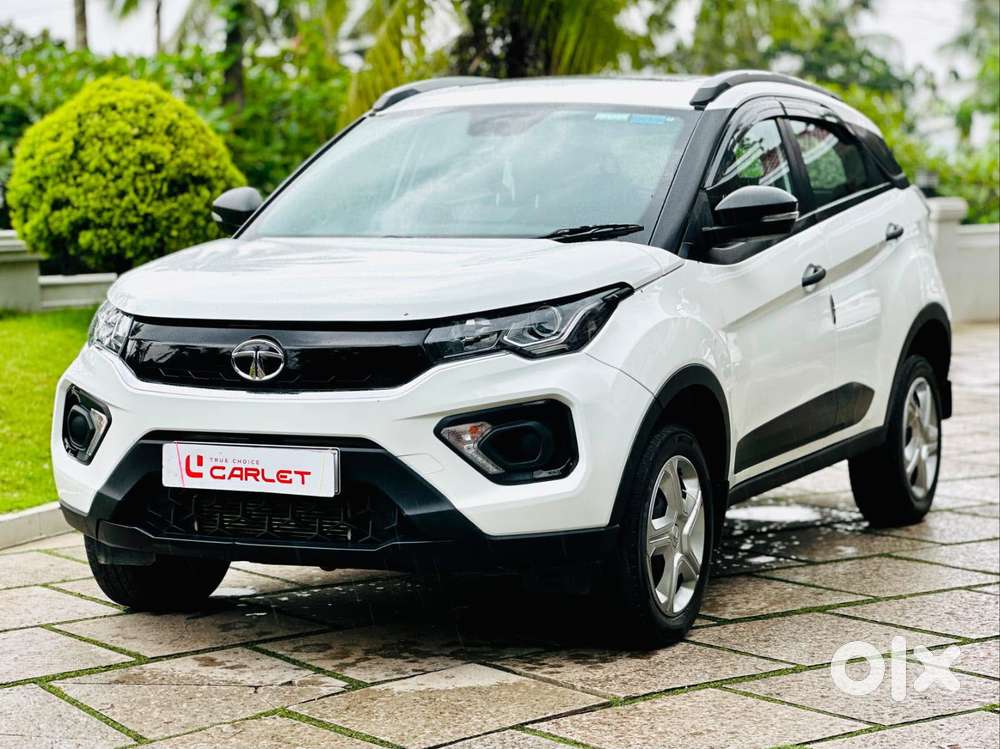 Tata Nexon 1.2 Revotron Xm (s), 2023, Petrol