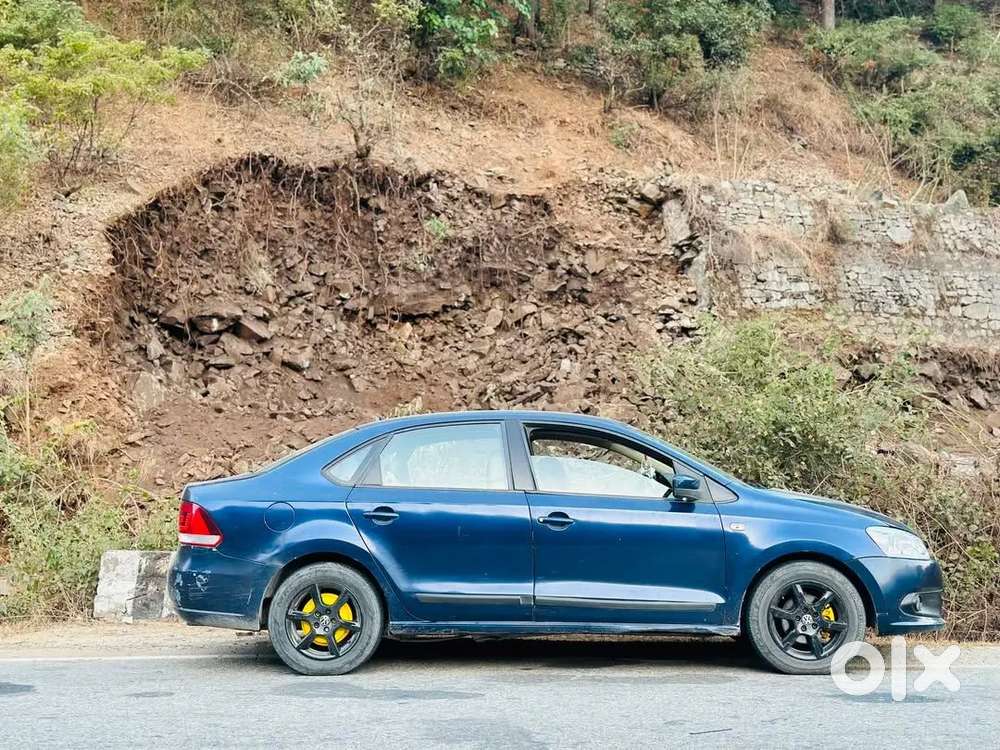 Volkswagen Vento Highline 2013 Petrol Manual