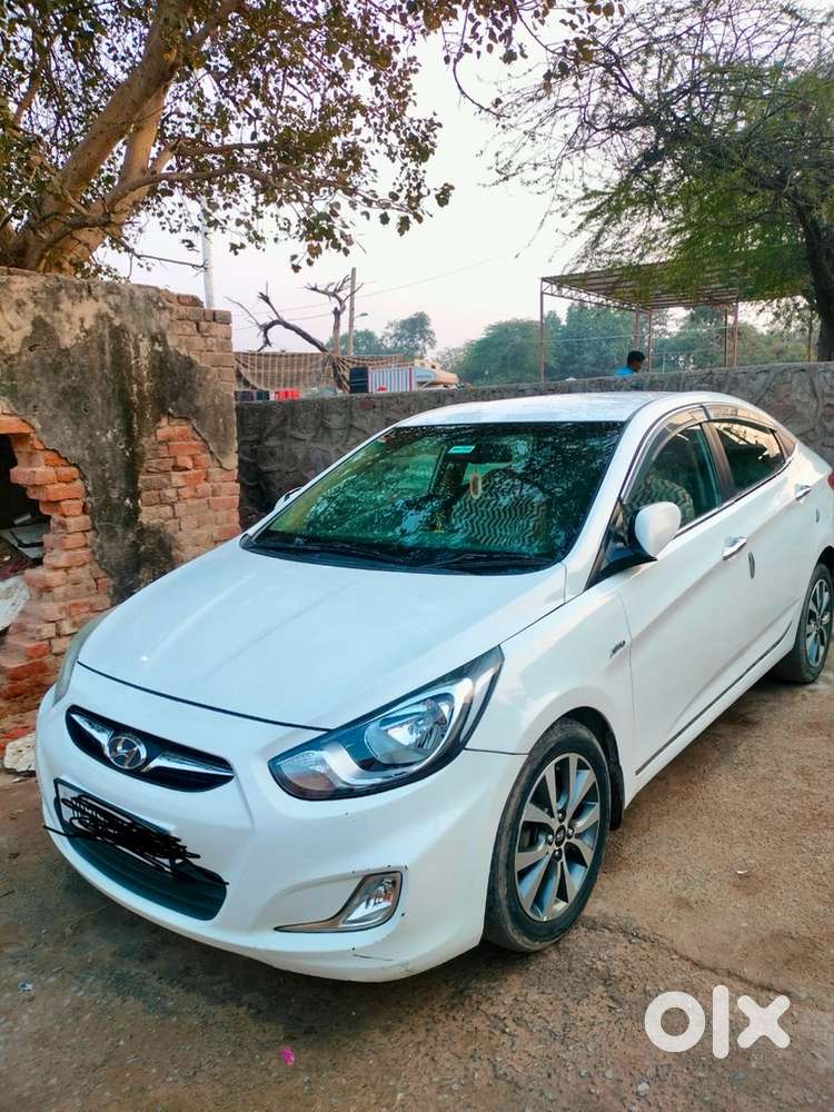Hyundai Fluidic Verna Petrol Automatic 2014