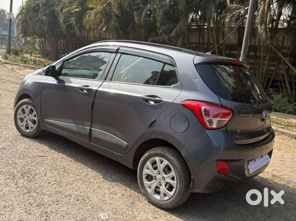 Hyundai Grand I10 2013-2016 Sportz, 2015, Petrol