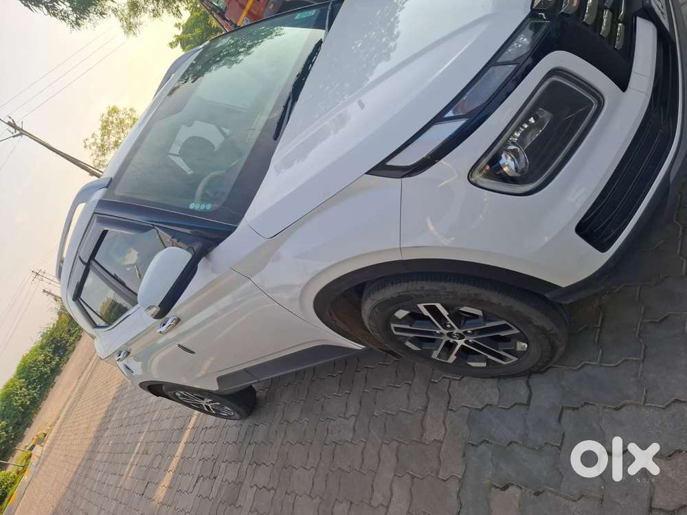 Hyundai Venue, 2025, Petrol