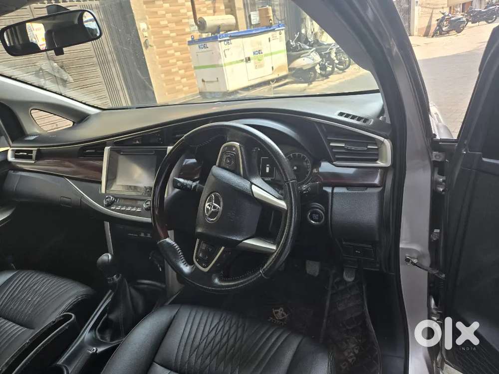 Toyota Innova Crysta