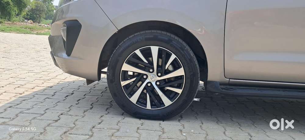 Toyota Innova Crysta [2020-ongoing] 2.4 Zx 7 Str, 2022, Diesel