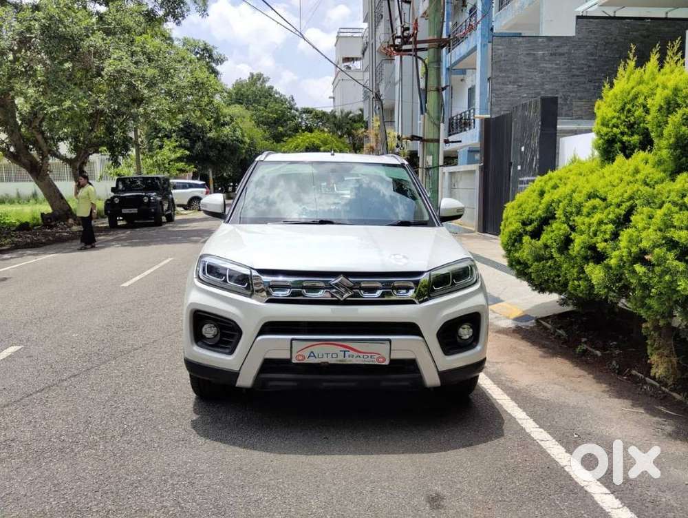 Maruti Suzuki Brezza 1.5 Zxi Smart Hybrid, 2022, Petrol