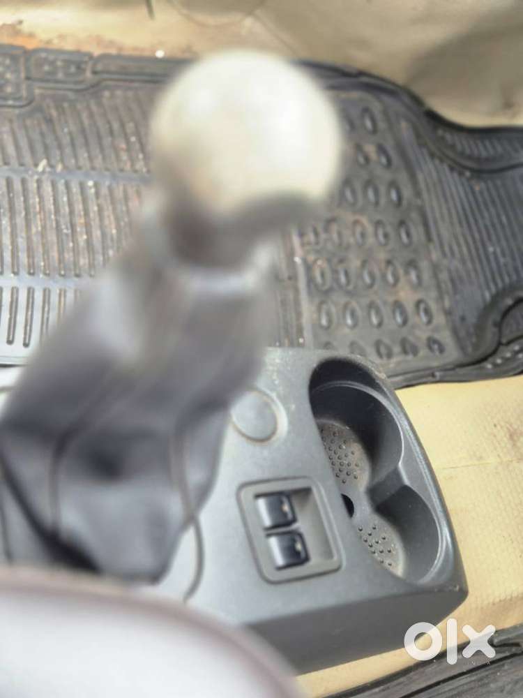 Tata Nano Xe, 2010, Petrol