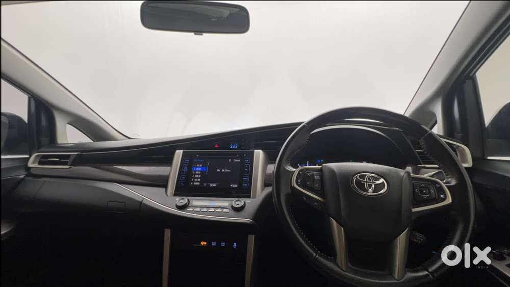 Toyota Innova Crysta 2.8 Zx At 7 Seater, 2018, Diesel