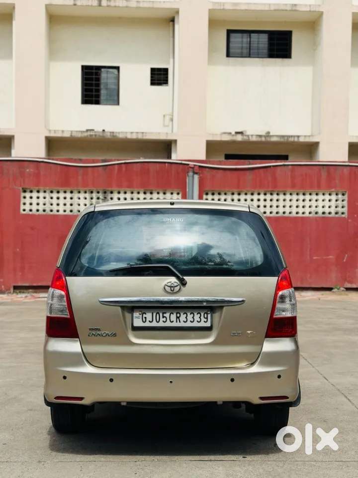 Toyota Innova 2.5 Vx 7 Seater Bs Iv, 2011, Diesel