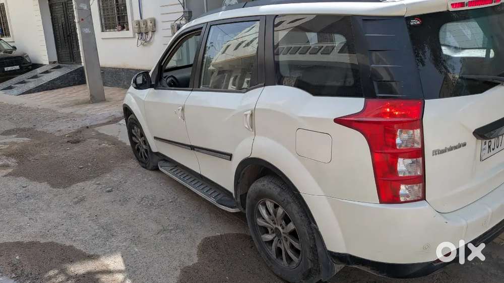 Mahindra Xuv500 2015 Diesel 115000 Km Driven
