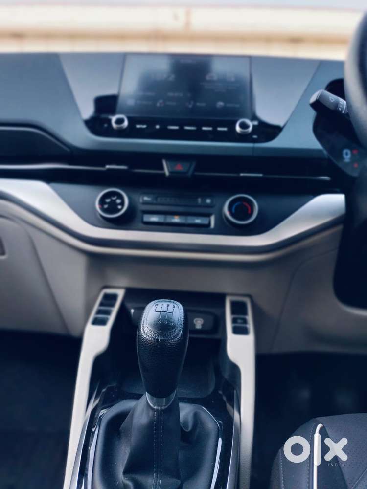 Kia Carens G1.5 6mt Gravity, 2025, Petrol