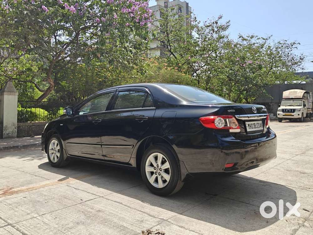 Toyota Corolla Altis [ ] 1.8 Vl At, 2013, Petrol