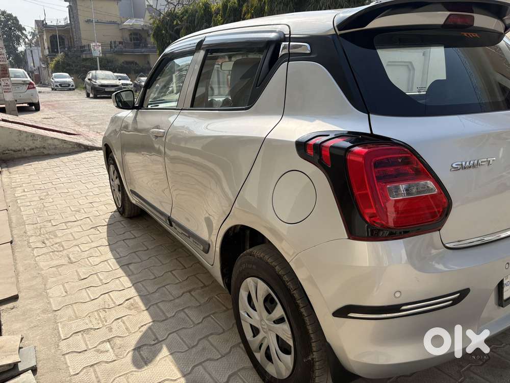 Maruti Suzuki Swift 1.2 Vxi (o), 2023, Petrol