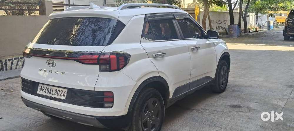 Hyundai Venue S 1.2 Petrol, 2023, Petrol