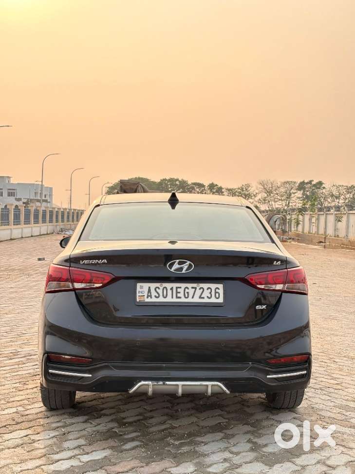 Hyundai Verna 1.6 Sx (o) Vtvt, 2019, Petrol