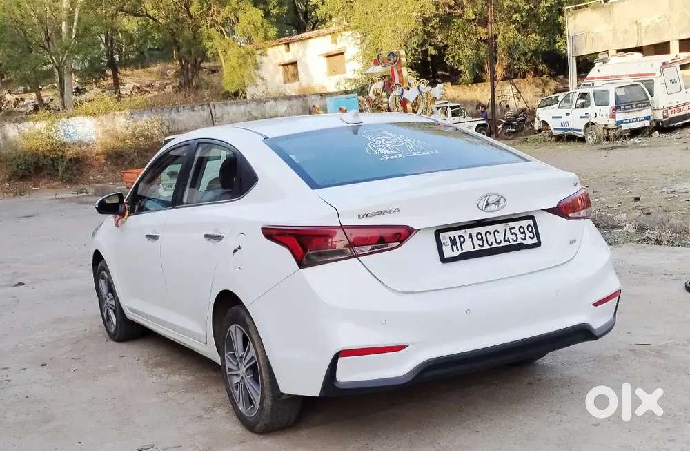 2018 Hyundai Verna Anniversary 1.6