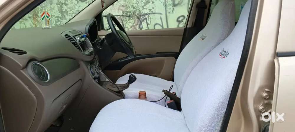 Hyundai Grand I10 Prime 2011 Cng & Hybrids 195000 Km Driven